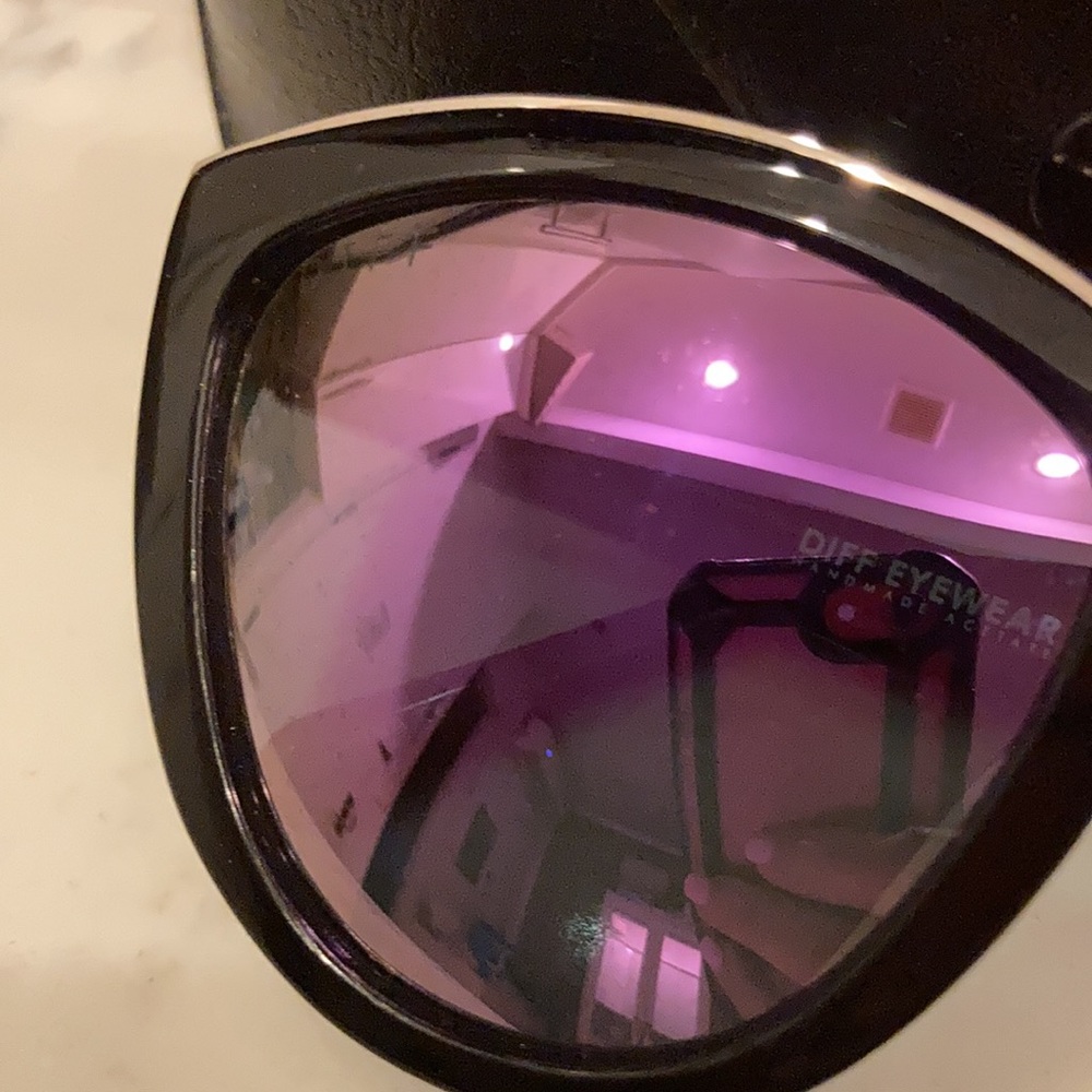 Diff Eyewear With Case - image 2